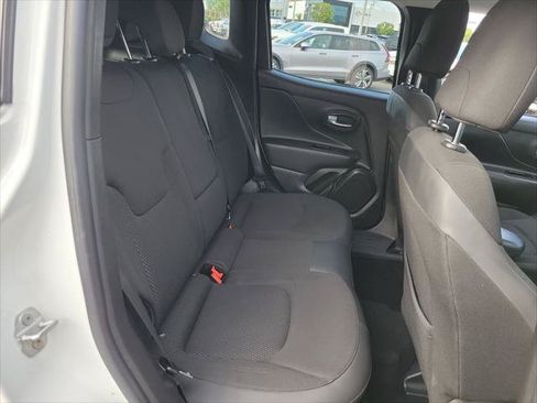 Certified 2020 Jeep Renegade Altitude FWD image 20