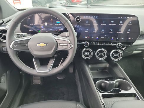 New 2026 Chevrolet Blazer EV LT image 4