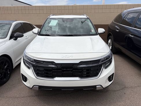 Certified 2024 Kia Seltos SX w/ SX Sunroof Package AWD/4WD image 3