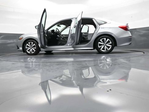 Used 2024 Honda Civic LX image 48