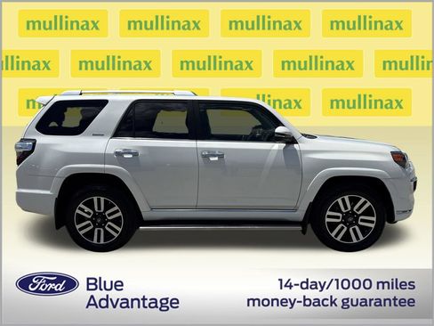Used 2021 Toyota 4Runner Limited AWD/4WD image 2