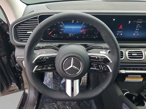 Certified 2026 Mercedes-Benz GLS 450 4MATIC image 26