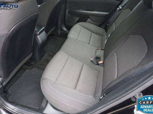 Used 2020 Kia Forte LXS image 19