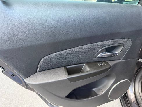 Used 2014 Chevrolet Cruze Diesel w/ Enhanced Safety Package FWD image 18
