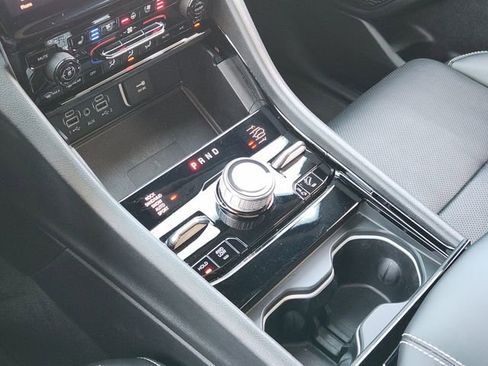 Certified 2024 Jeep Grand Cherokee L Overland w/ Advanced Protech Group III AWD/4WD image 20