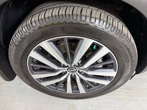 Used 2022 Nissan Pathfinder Platinum w/ Cargo Package AWD/4WD image 10