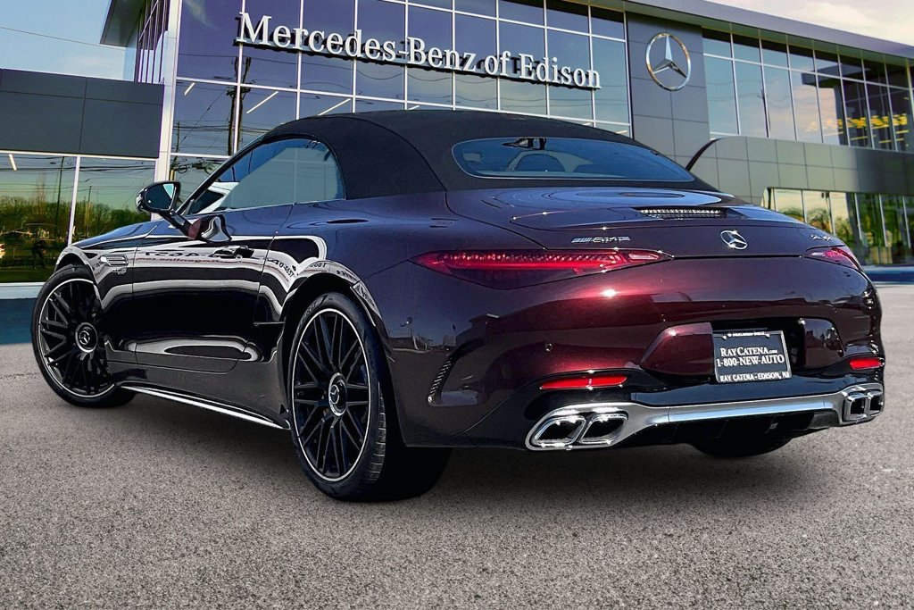 Certified 2025 Mercedes-Benz SL 55 AMG 4MATIC image 2