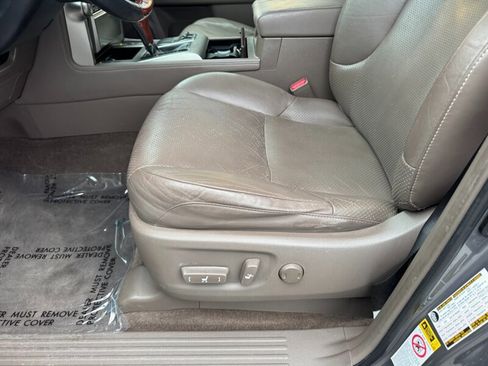 Used 2010 Lexus GX 460 image 16
