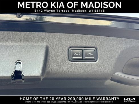Used 2026 Kia Carnival EX FWD image 45