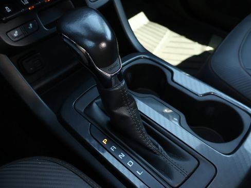 Used 2022 GMC Canyon AT4 image 18