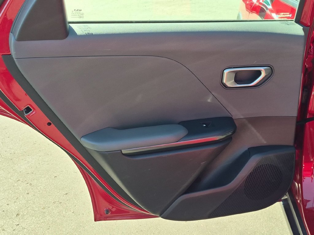 Used 2025 Kia K4 FWD image 24