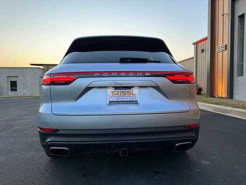 Used 2019 Porsche Cayenne image 8