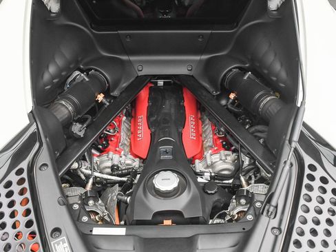 Used 2023 Ferrari SF90 Stradale image 29