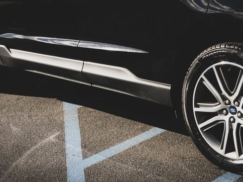 Used 2021 Ford Edge Titanium w/ Class II Trailer Tow Package image 26