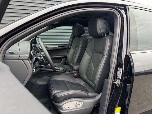 New 2026 Porsche Macan S image 5