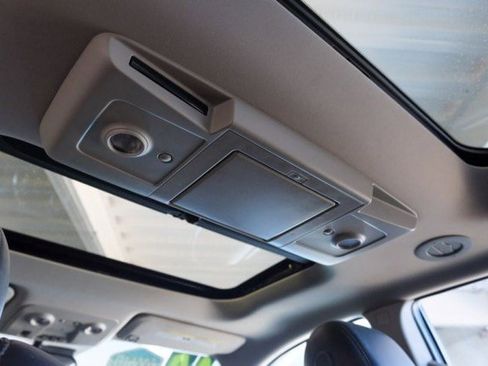 Used 2014 Buick Enclave Premium w/ Trailering Provision Package image 21