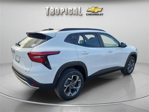 New 2026 Chevrolet Trax LT image 5