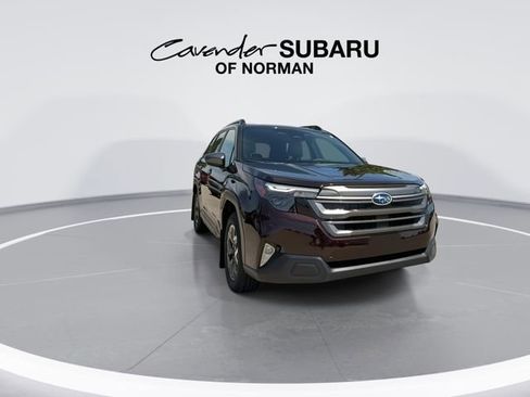 Used 2026 Subaru Forester Premium AWD/4WD image 3