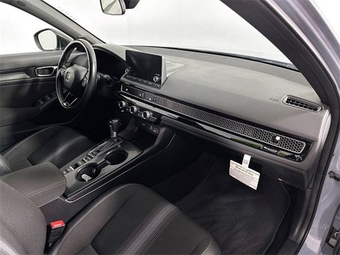 Used 2022 Honda Civic Sport image 28