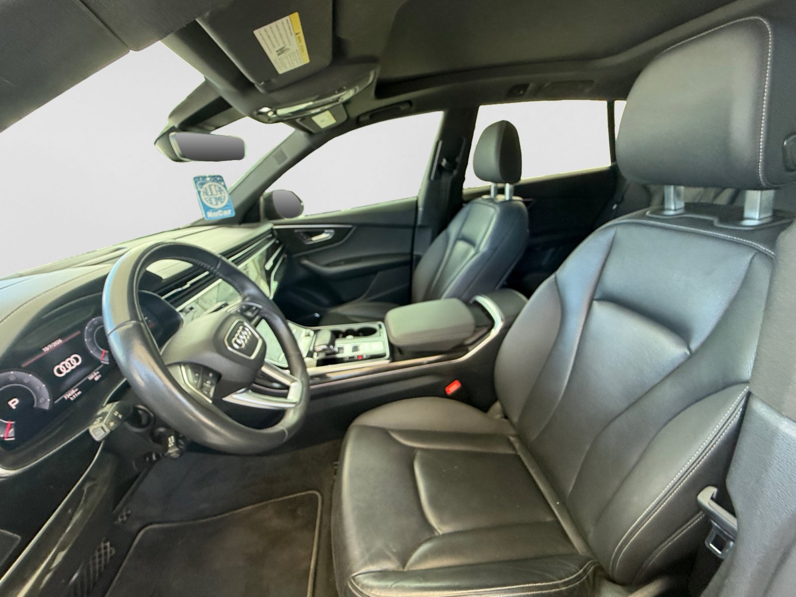 Used 2019 Audi Q8 Prestige w/ Adaptive Chassis Package AWD/4WD image 10