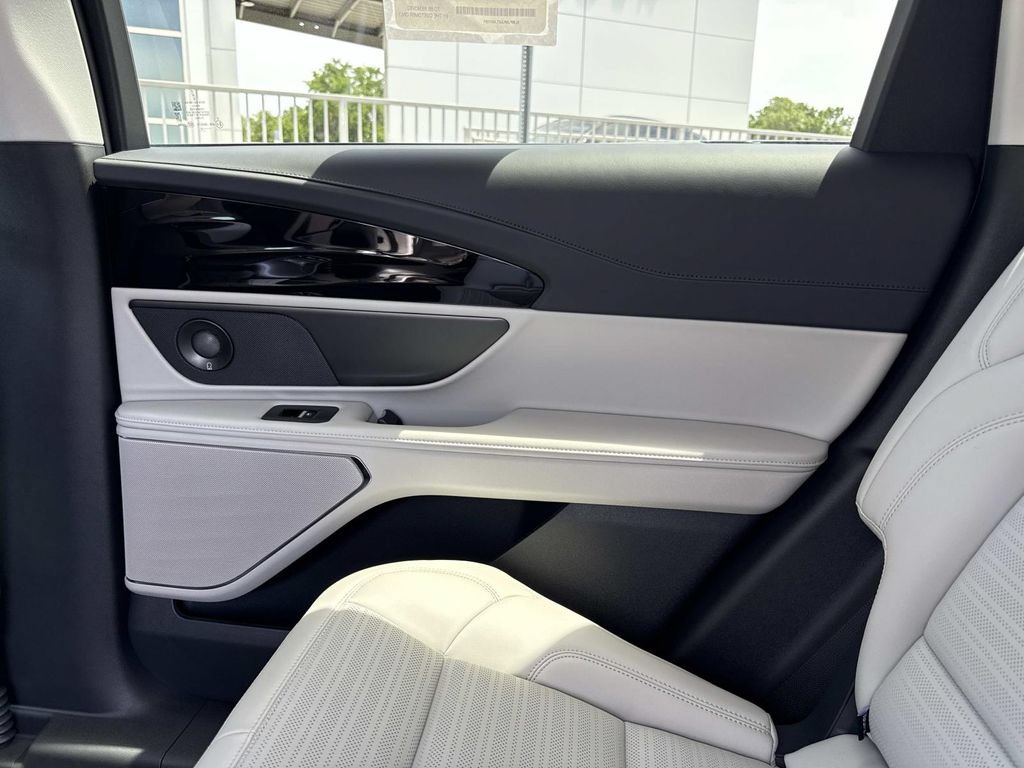 New 2026 Lincoln Nautilus Reserve w/ Jet Appearance Package AWD/4WD image 15