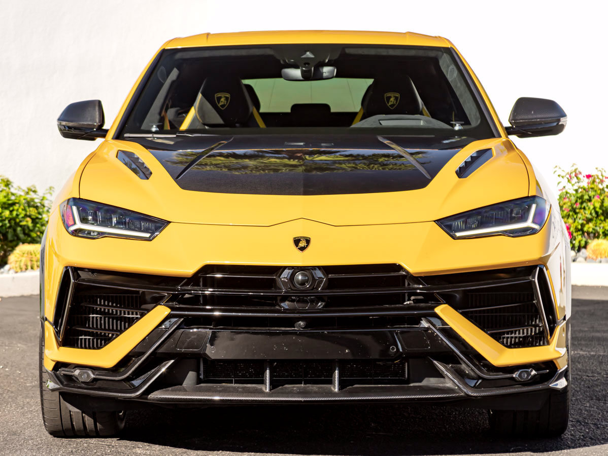 Used 2024 Lamborghini Urus Performante AWD/4WD image 3