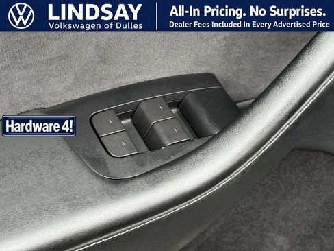 Used 2023 Tesla Model Y Long Range AWD/4WD image 10