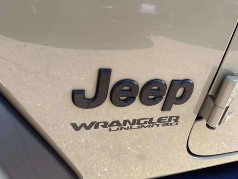 Used 2022 Jeep Wrangler Unlimited Sport AWD/4WD image 22