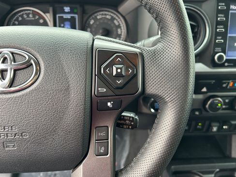 Certified 2023 Toyota Tacoma TRD Off-Road w/ TRD Premium Off Road Package image 13