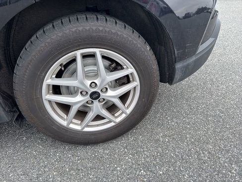 Used 2023 Ford Edge SEL image 9