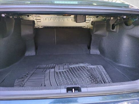 Used 2020 Toyota Camry SE image 6