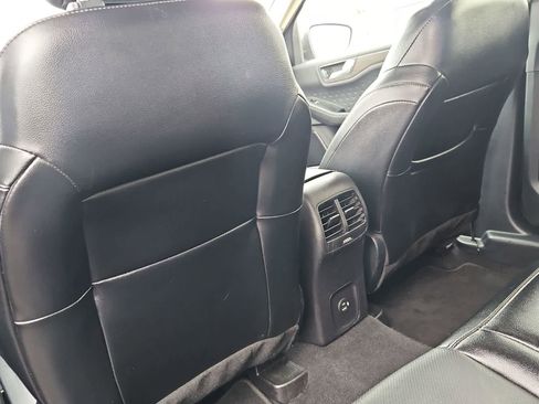 Used 2020 Ford Escape Titanium AWD/4WD image 18
