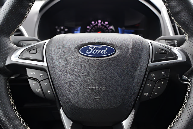 Used 2022 Ford Edge ST w/ Equipment Group 401A AWD/4WD image 15