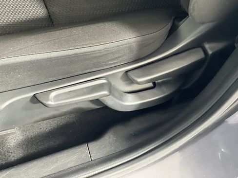 Used 2017 Honda HR-V EX image 13