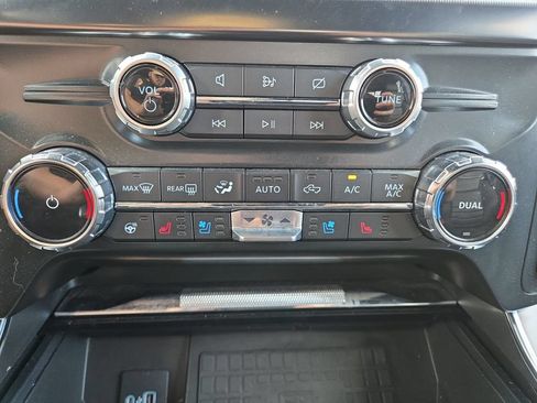 Used 2022 Ford F150 Platinum w/ Max Trailer Tow Package AWD/4WD image 25