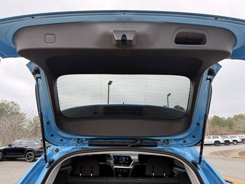 Used 2025 Chevrolet Trax LS image 33