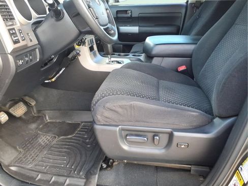 Used 2011 Toyota Tundra 4x4 CrewMax w/ TRD Off-Road Pkg image 15
