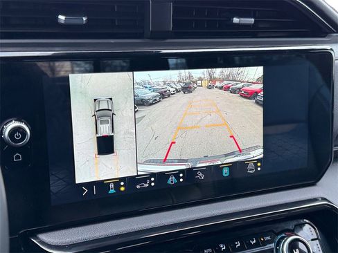 Used 2023 GMC Sierra 1500 AT4 w/ AT4 Preferred Package image 15