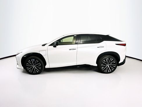Used 2023 Lexus RZ 450e Premium w/ Technology Package image 4