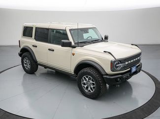 Certified 2025 Ford Bronco Badlands video 2