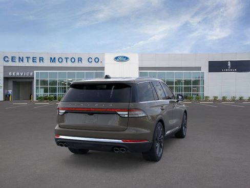 New 2026 Lincoln Aviator Reserve image 8