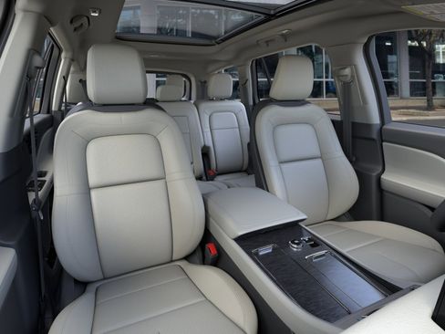 New 2026 Lincoln Aviator Reserve AWD/4WD image 10