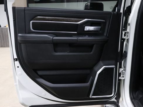 Used 2020 RAM 2500 Laramie image 12