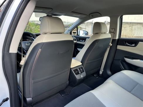 Used 2021 Honda Clarity Plug-In Hybrid image 12