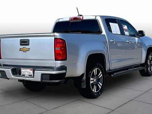 Used 2016 Chevrolet Colorado LT w/ LT Convenience Package RWD image 12