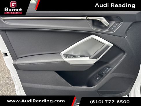 New 2025 Audi Q3 2.0T Premium image 11