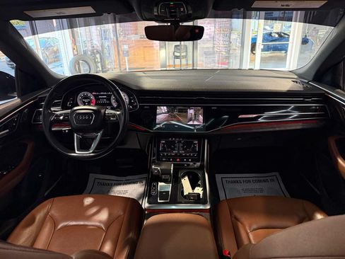 Used 2021 Audi Q8 Premium Plus w/ Premium Plus Package AWD/4WD image 28
