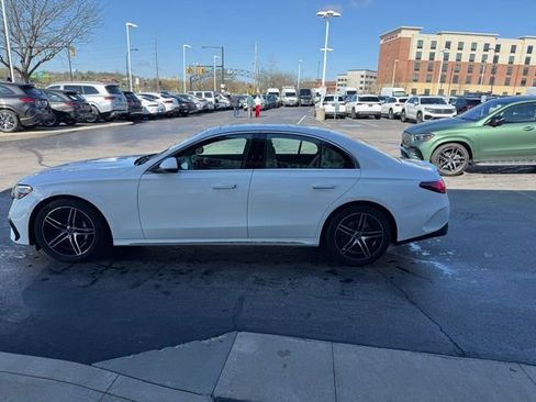 Used 2025 Mercedes-Benz E 450 4MATIC Sedan image 4