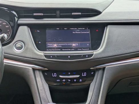 Used 2021 Cadillac XT5 Premium Luxury FWD image 14