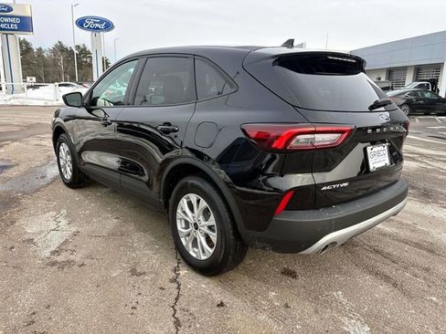 Used 2025 Ford Escape Active w/ Cold Weather Package image 5